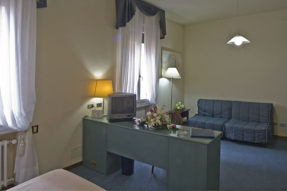 Фото 39392348404