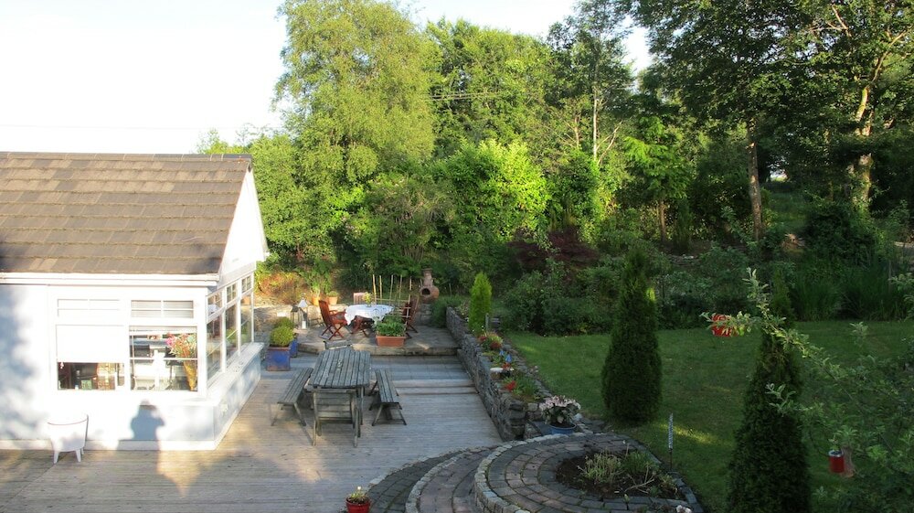 Фото Five Oaks Bed & Breakfast