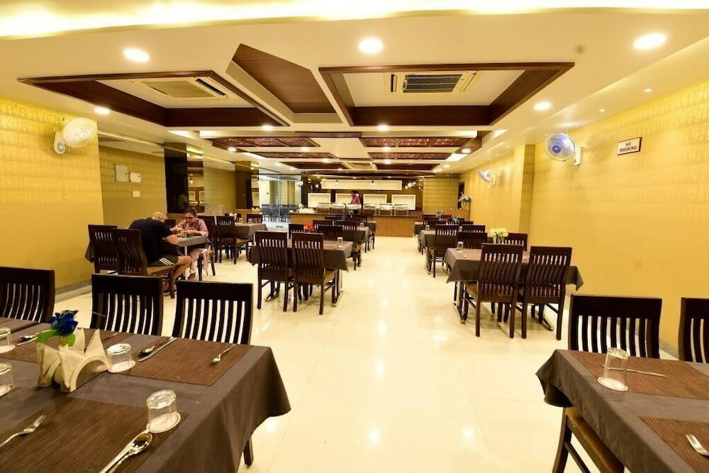 Фото Hotel Jataka Inn