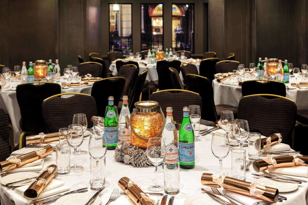 Фото Radisson Blu Edwardian Bloomsbury Street Hotel, London