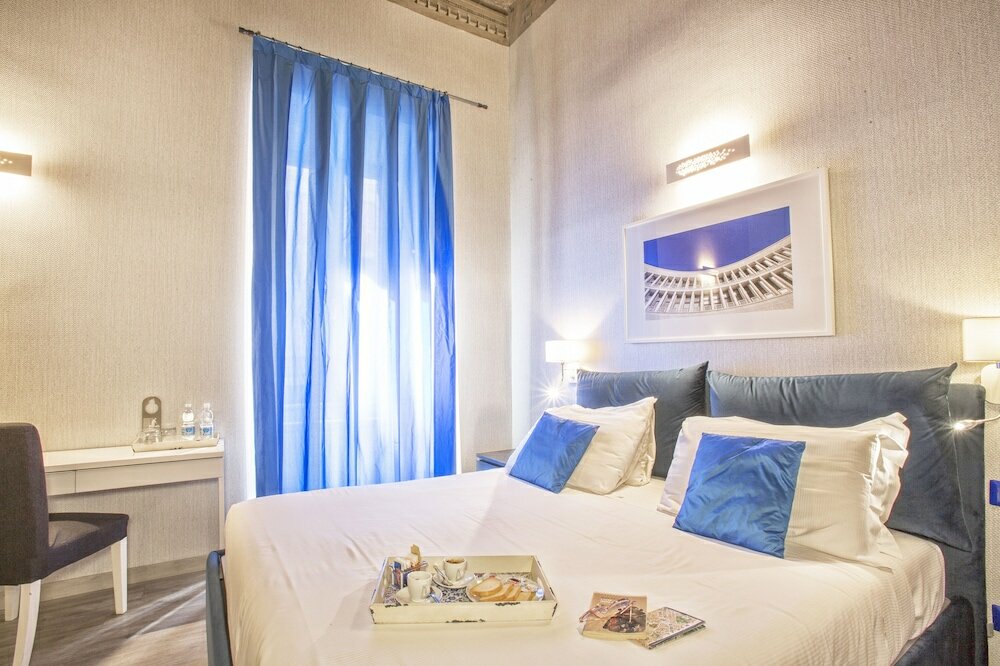 Фото History Suite