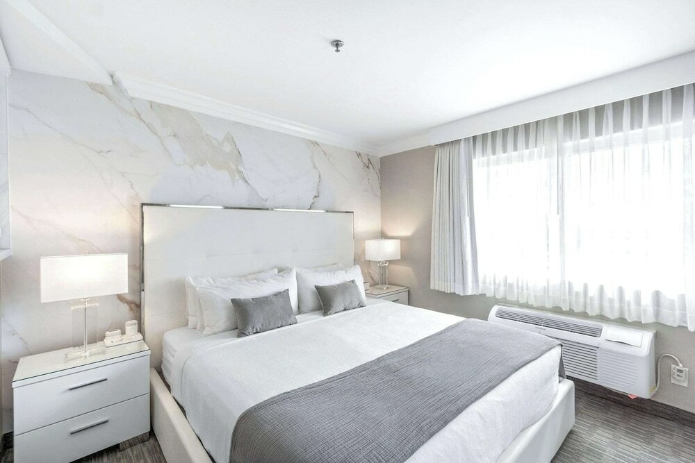 Фото The Volare, Ascend Hotel Collection