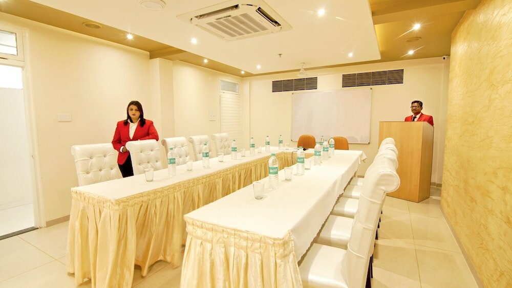 Фото Hotel Amrta