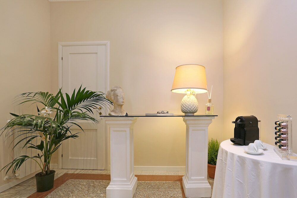 Фото Liberty Rome Suites