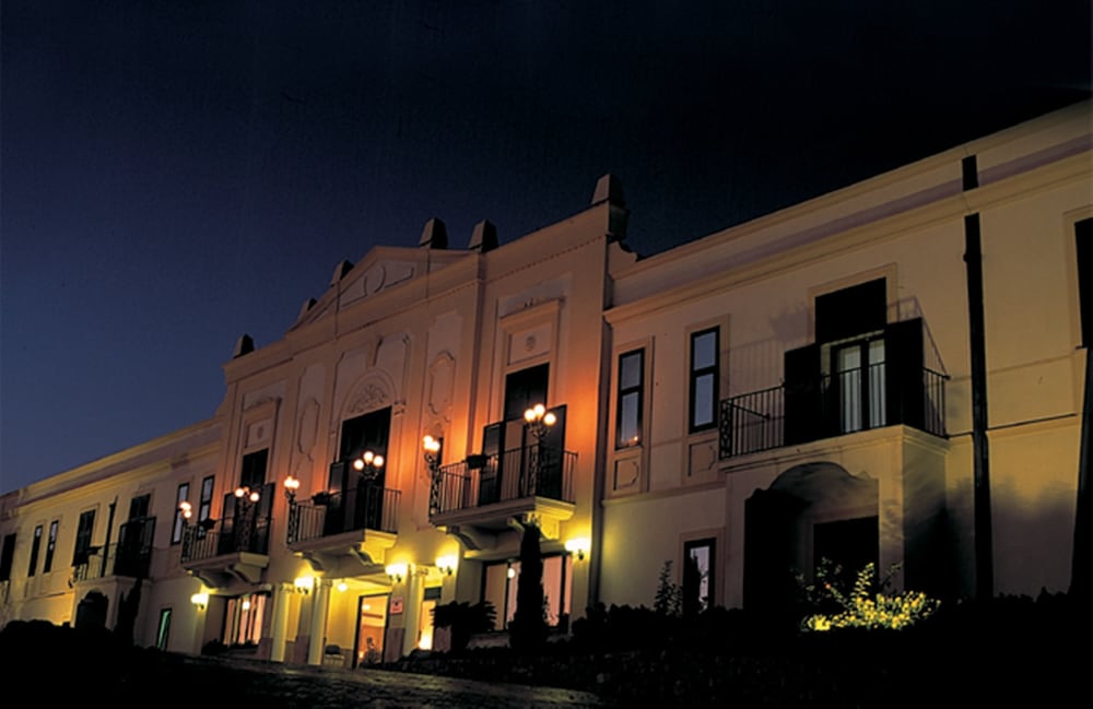 Фото Delfino Beach Hotel