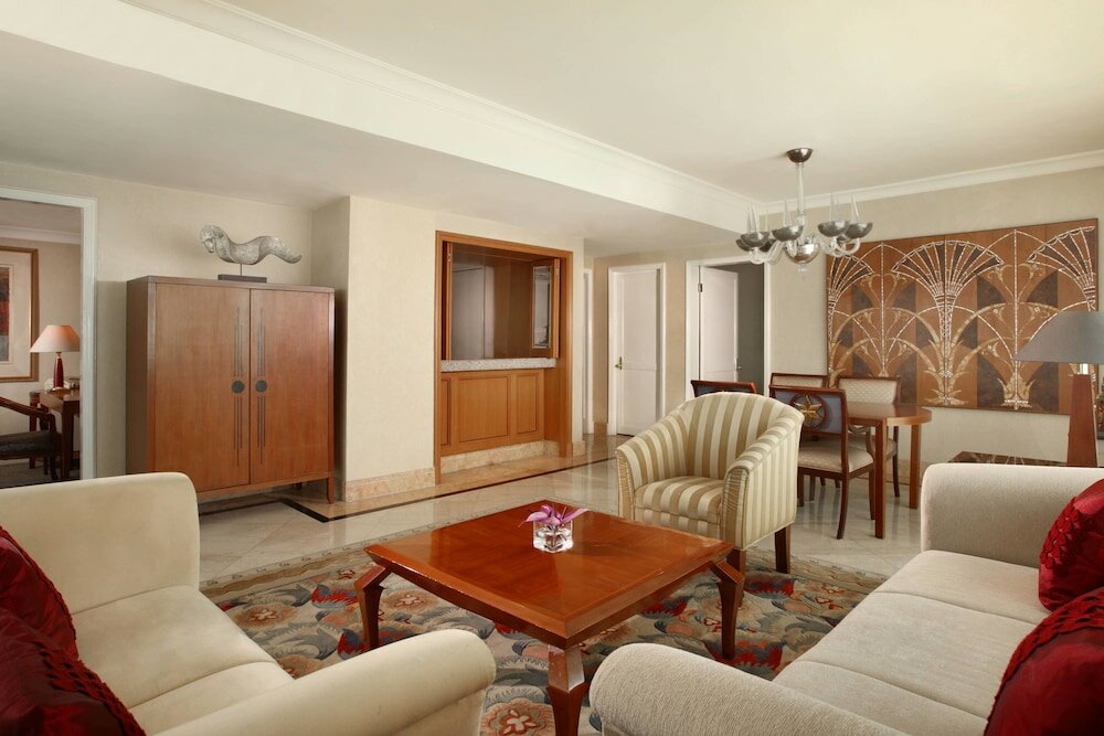 Фото Sheraton Surabaya Hotel and Towers