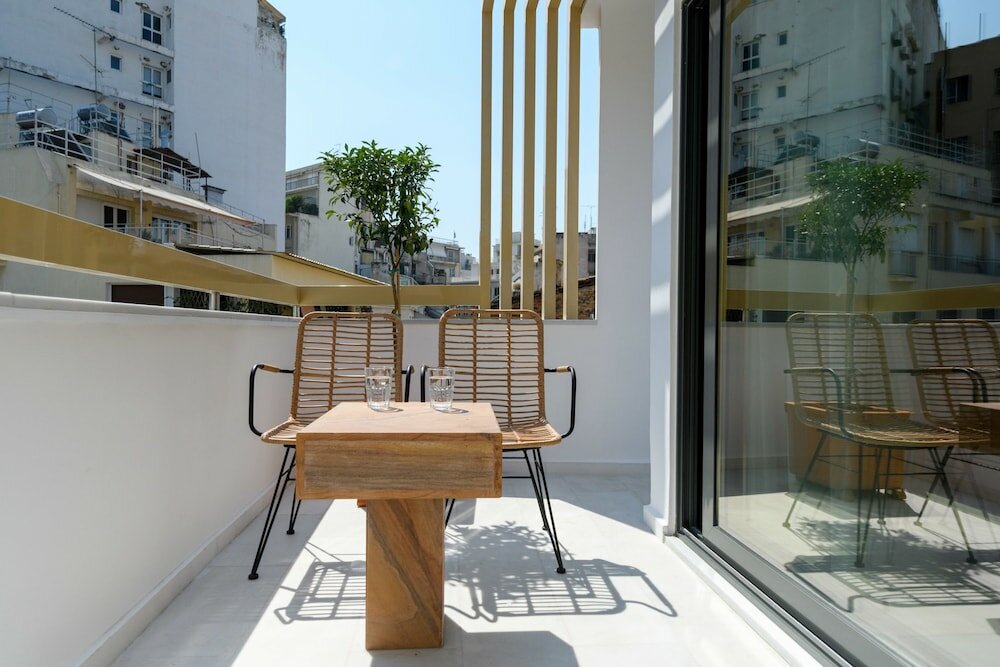 Фото Fos DownTown Suites