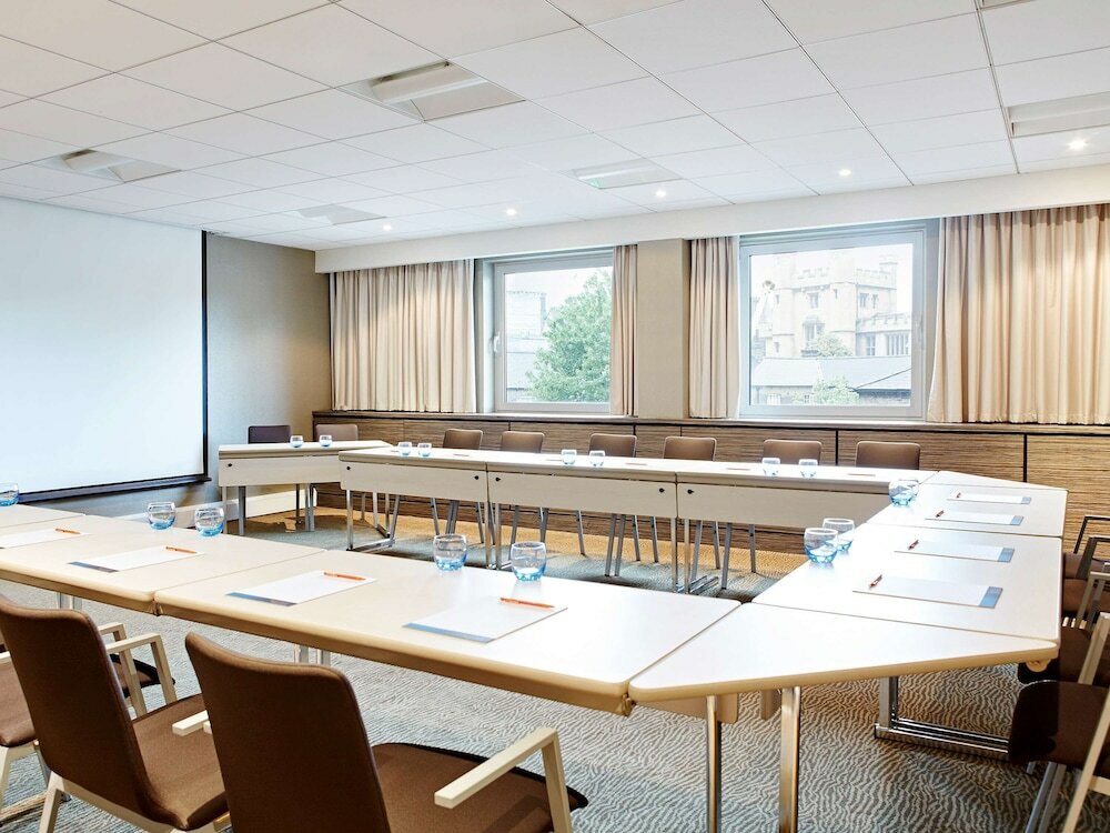 Фото Novotel London Waterloo