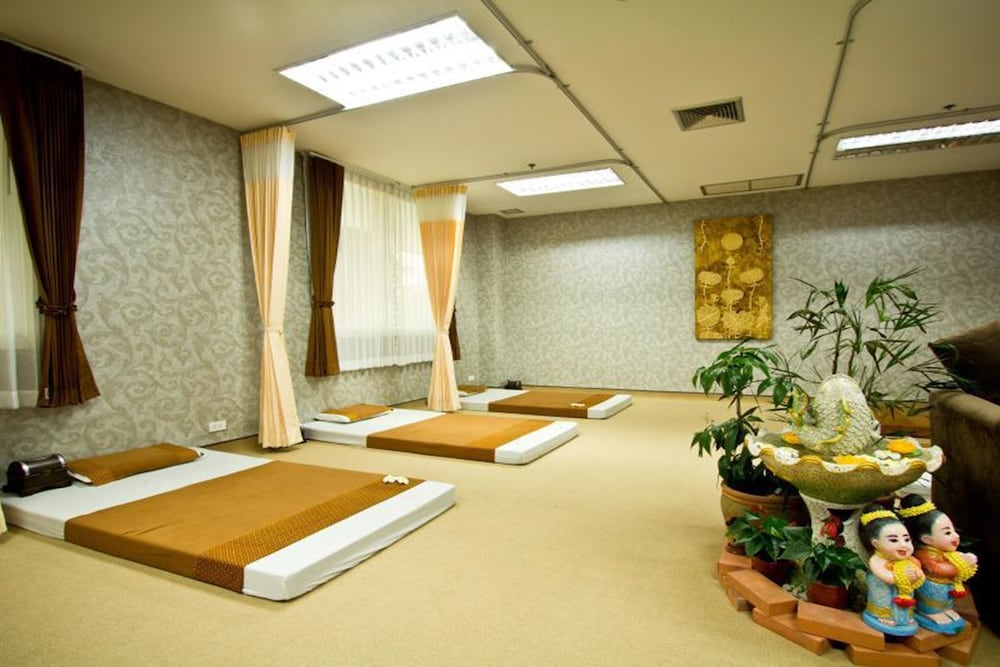 Фото Wangchan Riverview Hotel