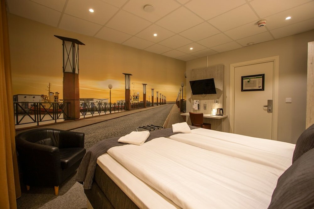 Фото Dream – Luxury Hostel