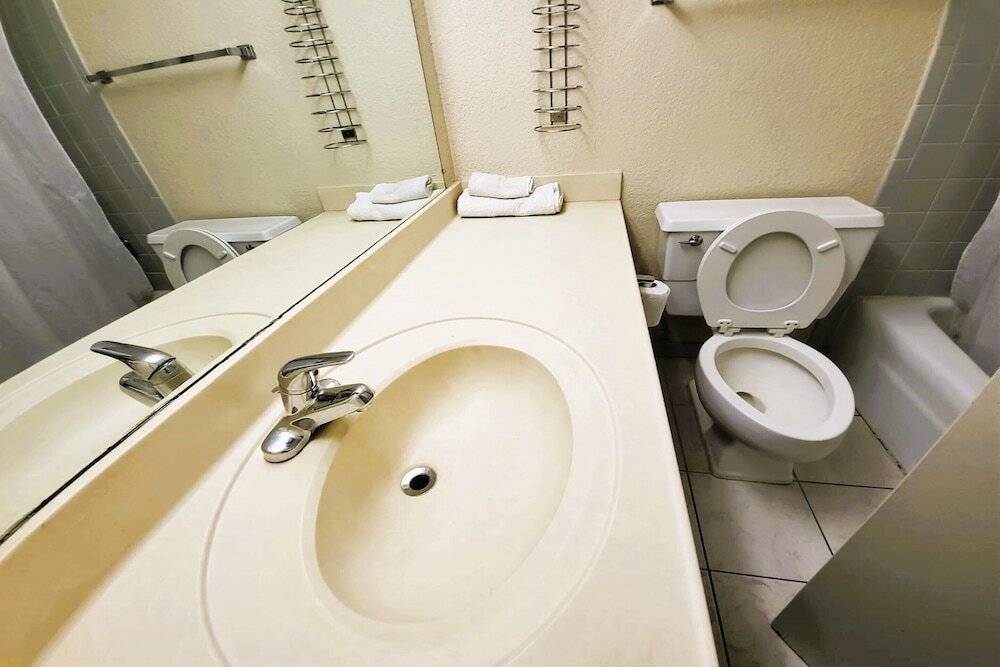 Фото USA Inn Junction City Near Fort Riley