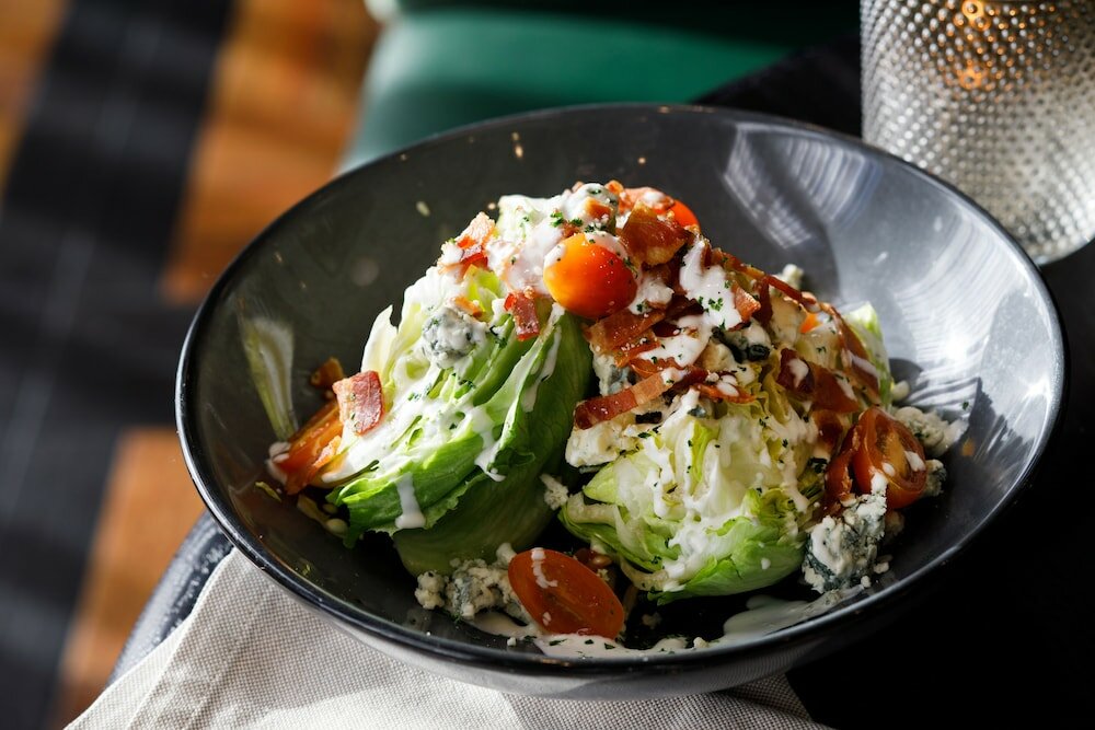 Фото Cyrus Hotel, Topeka, a Tribute Portfolio Hotel