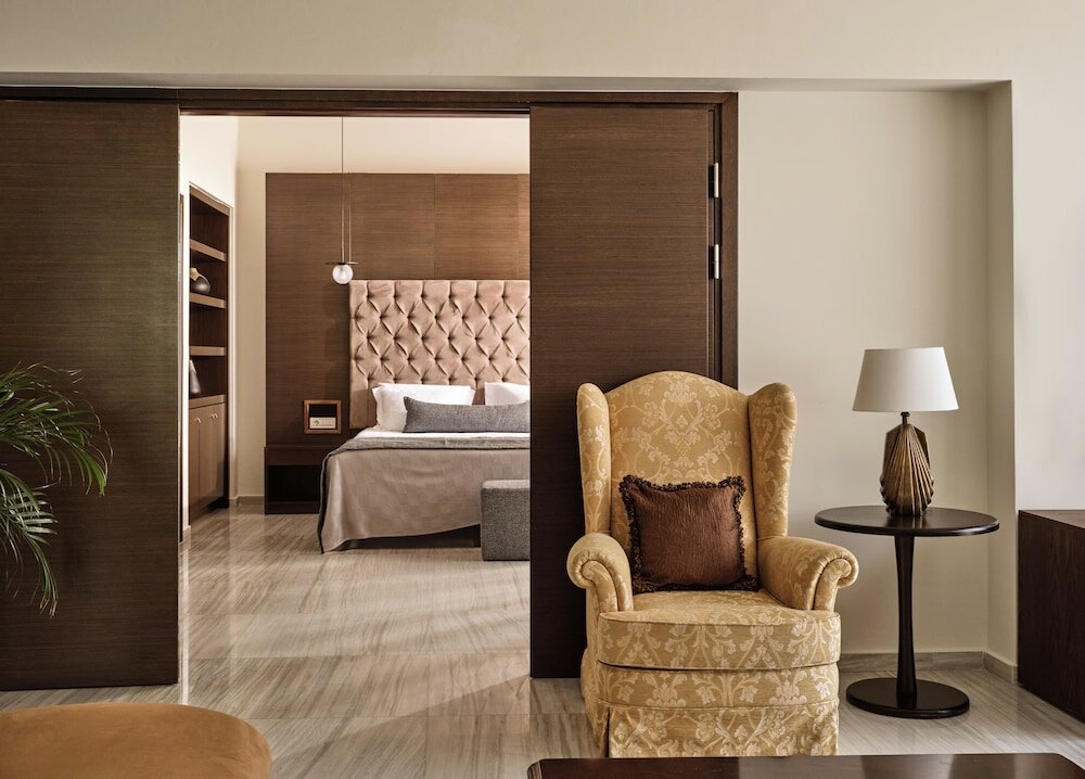 Фото The Royal Blue