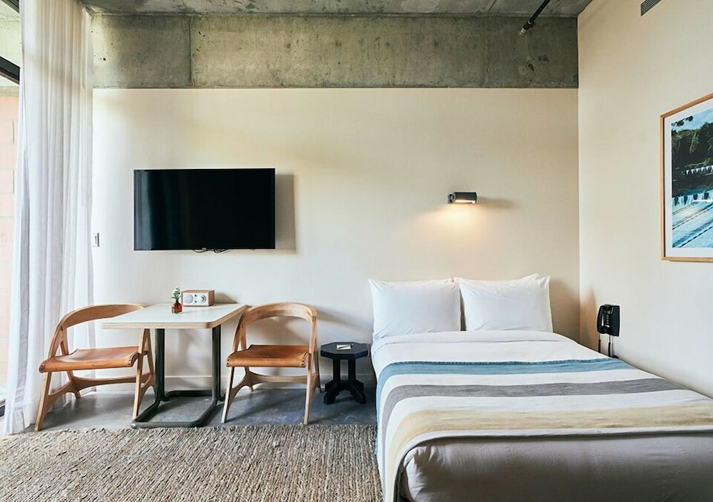 Фото The Carpenter Hotel