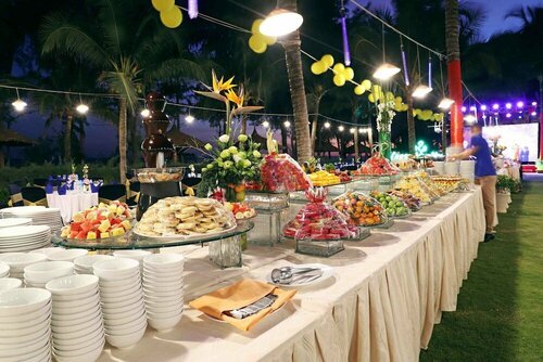 Гостиница Sunny Beach Resort в Провинции Биньтхуан