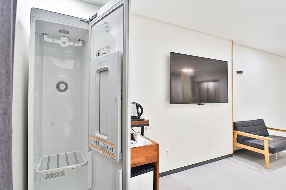 Фото Calm Rest Hotel