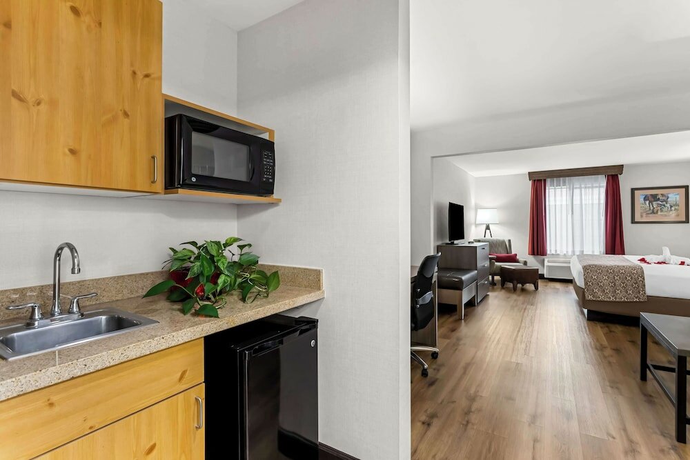 Фото Best Western Moriarty Heritage Inn