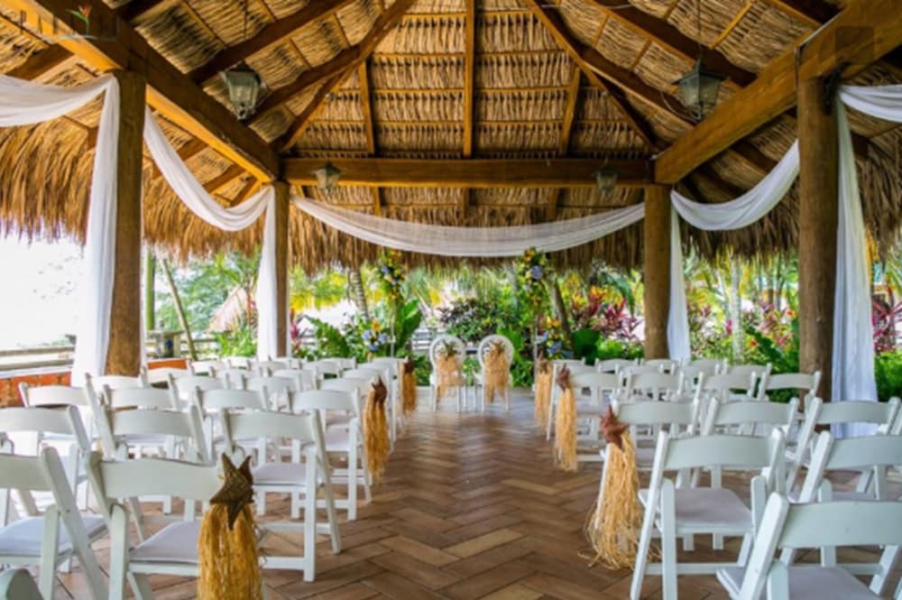 Фото Paraiso Rainforest and Beach Hotel