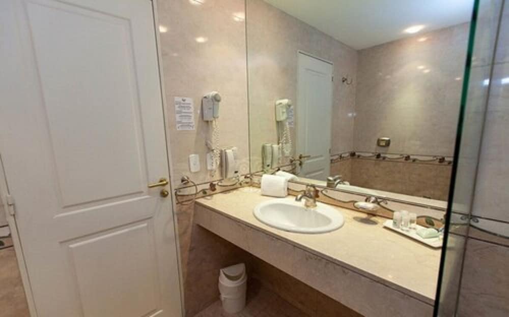 Фото HR Esmeralda Luxor