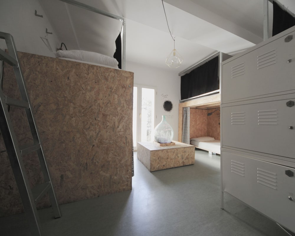 Фото Dopa Hostel