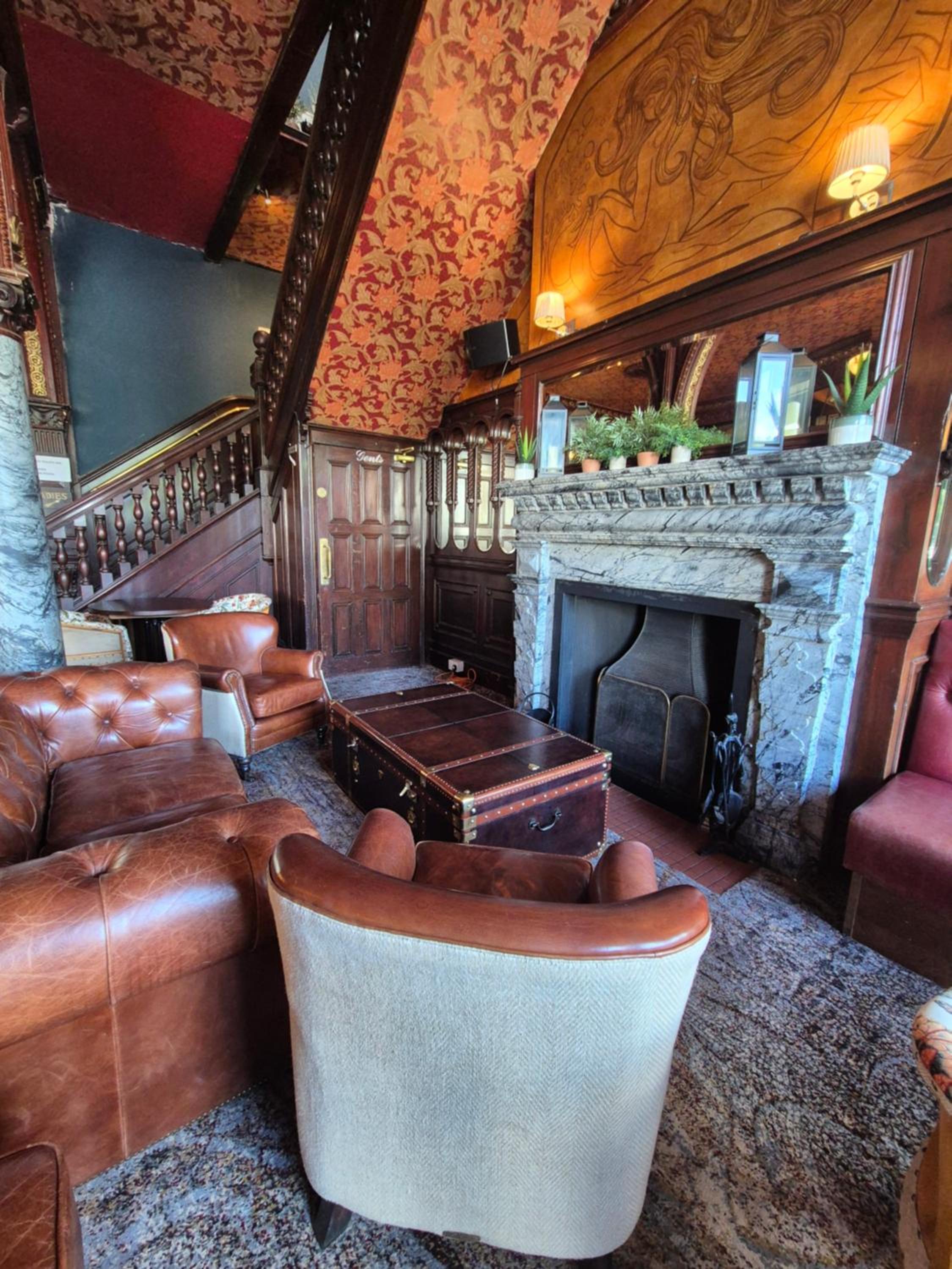 Фото The Warrington Hotel