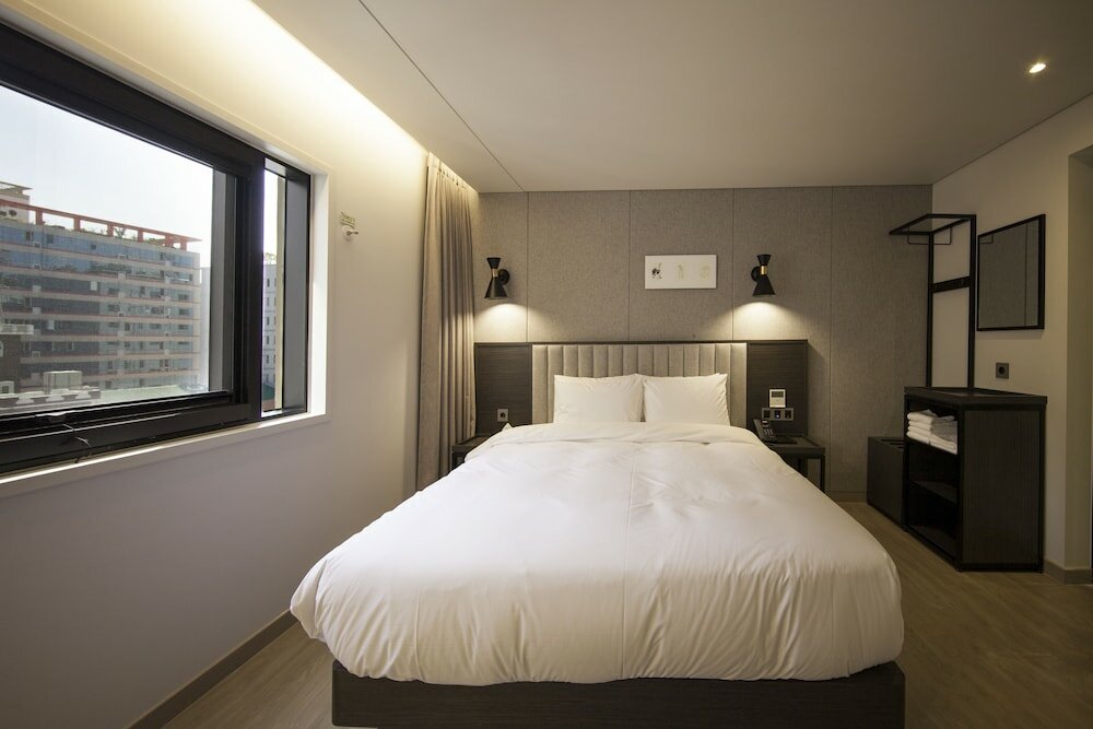 Фото Yeonsan Hound Hotel