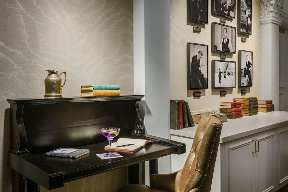 Фото The Algonquin Hotel Times Square, Autograph Collection