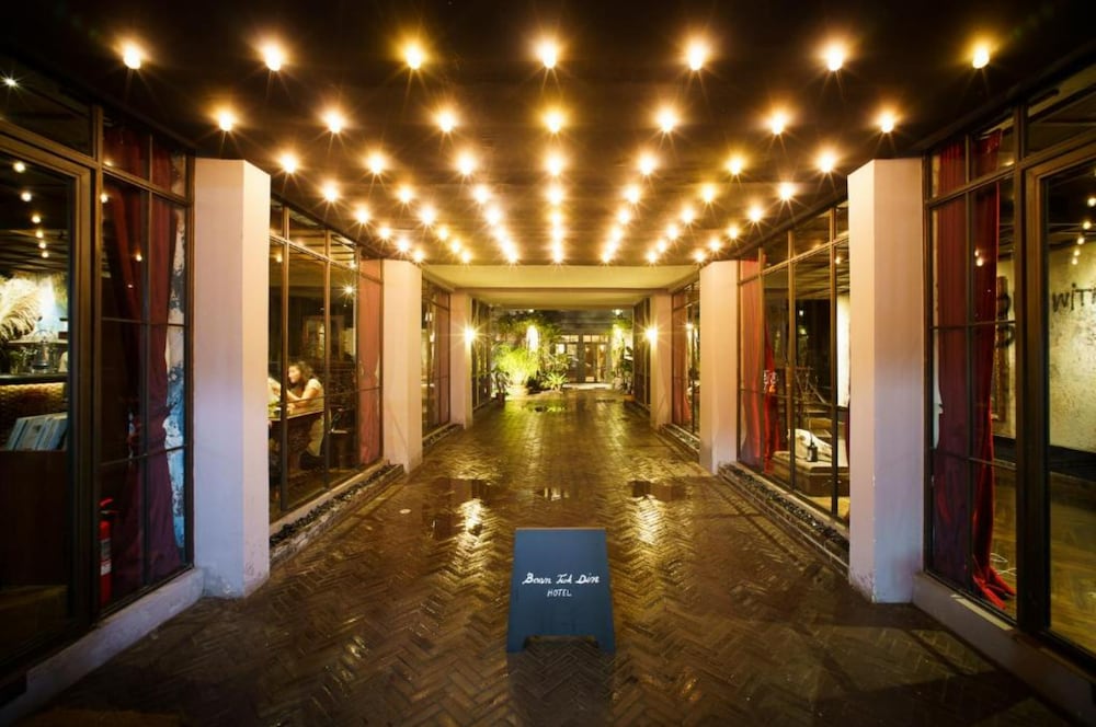 Фото Baan Tuk Din Hotel