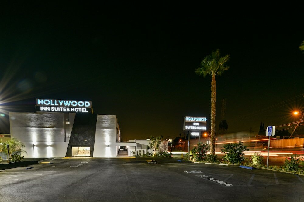 Фото Hollywood Inn Suites Hotel