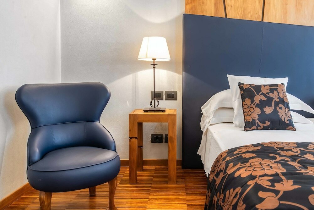 Фото The Code Hotel