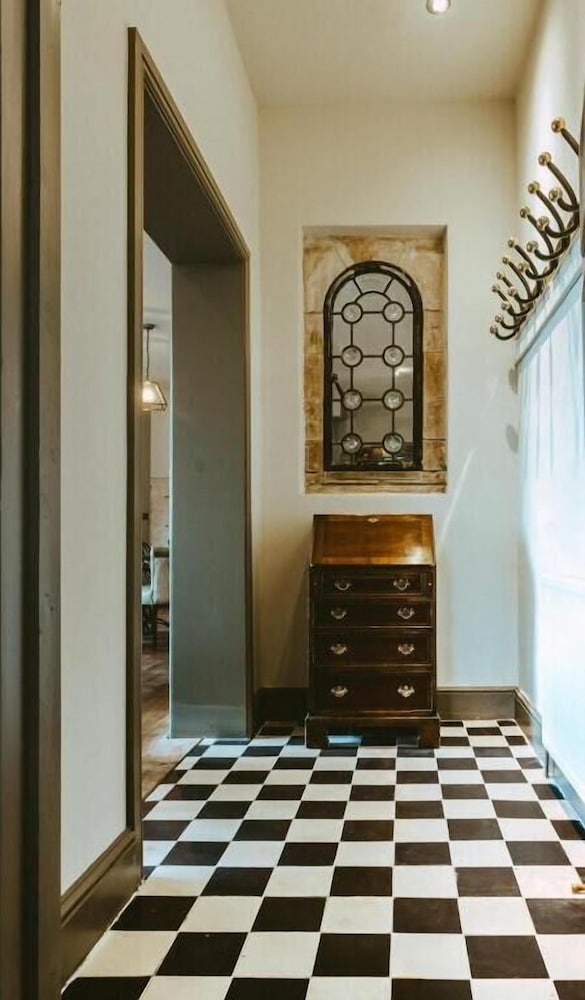 Фото Stanton Manor Hotel