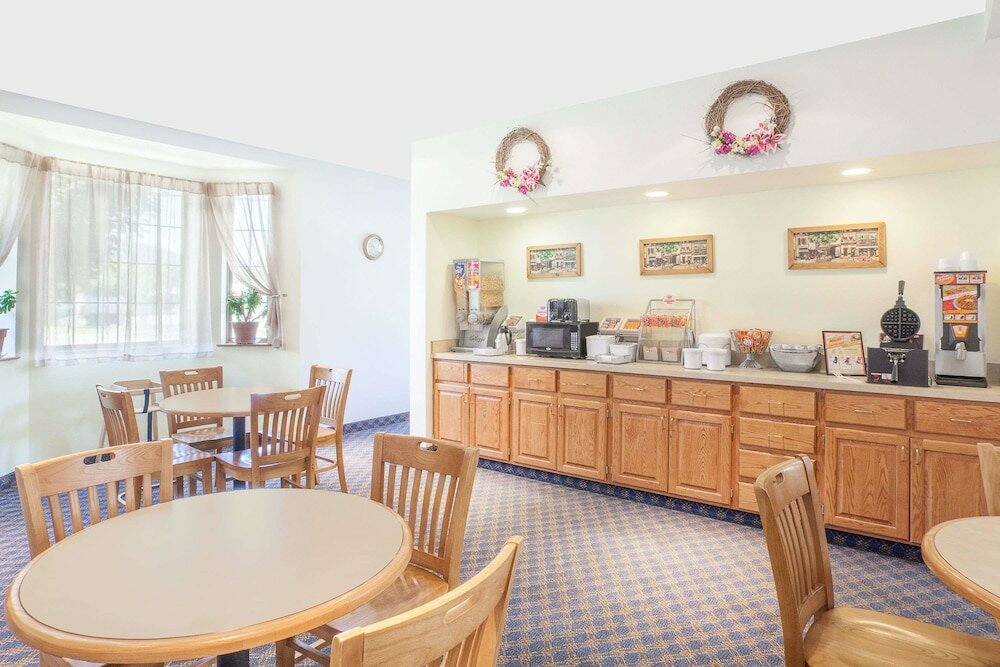 Фото Super 8 by Wyndham Cobleskill Ny