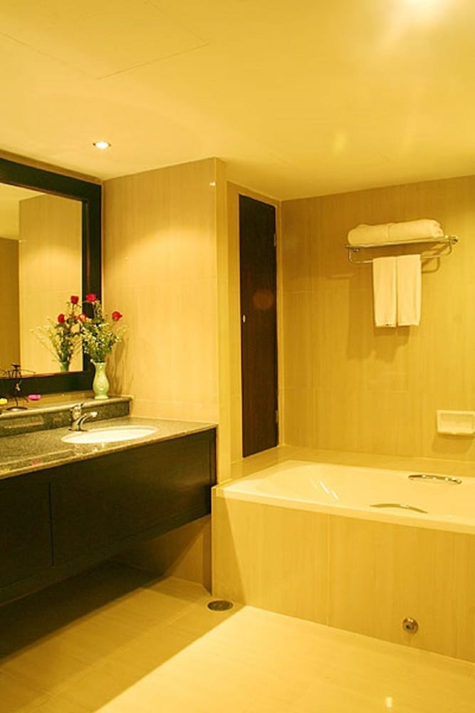 Фото Summer Spring Hotel