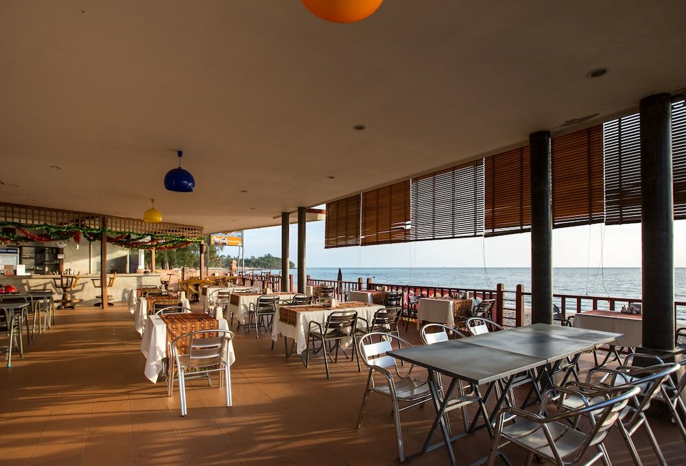 Фото Lanta Casuarina Beach Resort