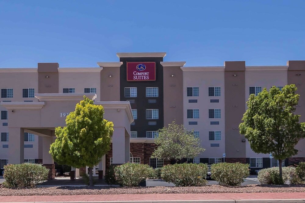 Фото Comfort Suites El Paso Airport