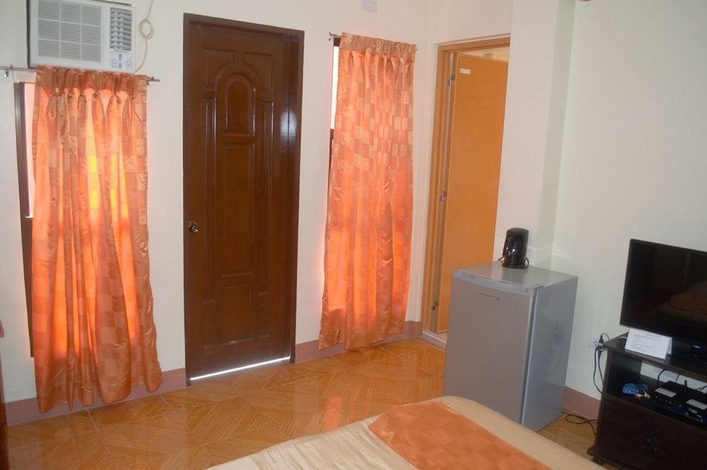 Фото Manora Apartments and Guest House