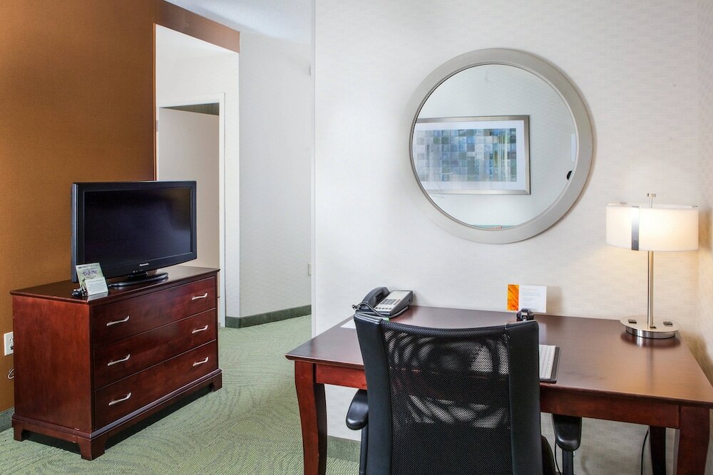 Фото SpringHill Suites by Marriott Norfolk Virginia Beach