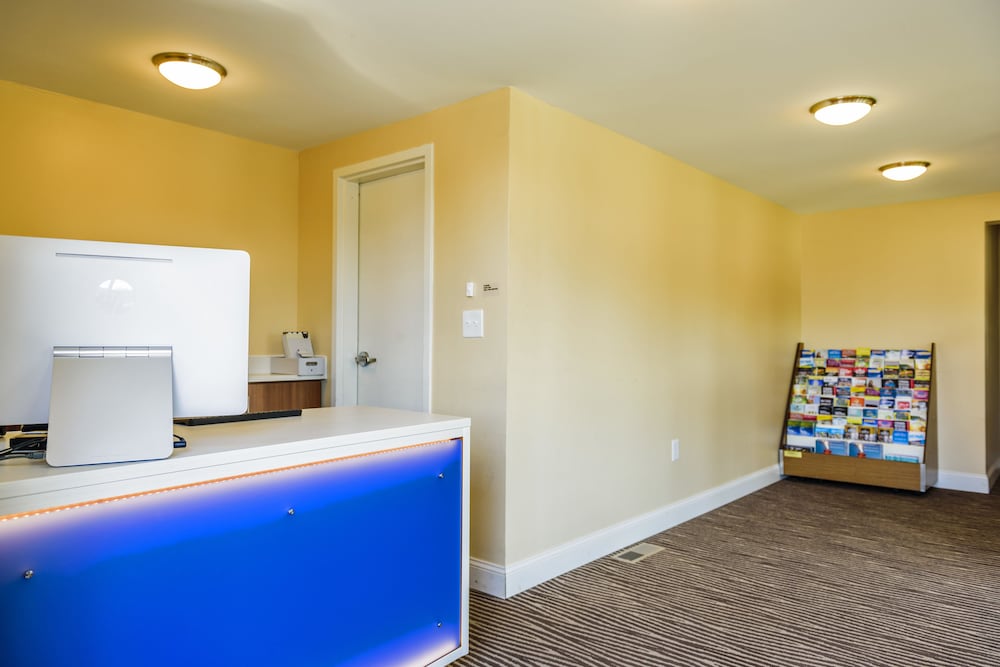 Фото AArya Hotel by Niagara Fashion Outlets