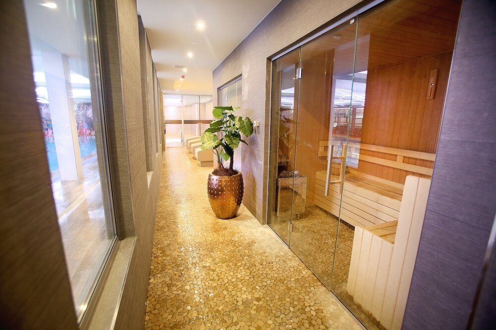 Фото Van Der Valk Hotel Akersloot