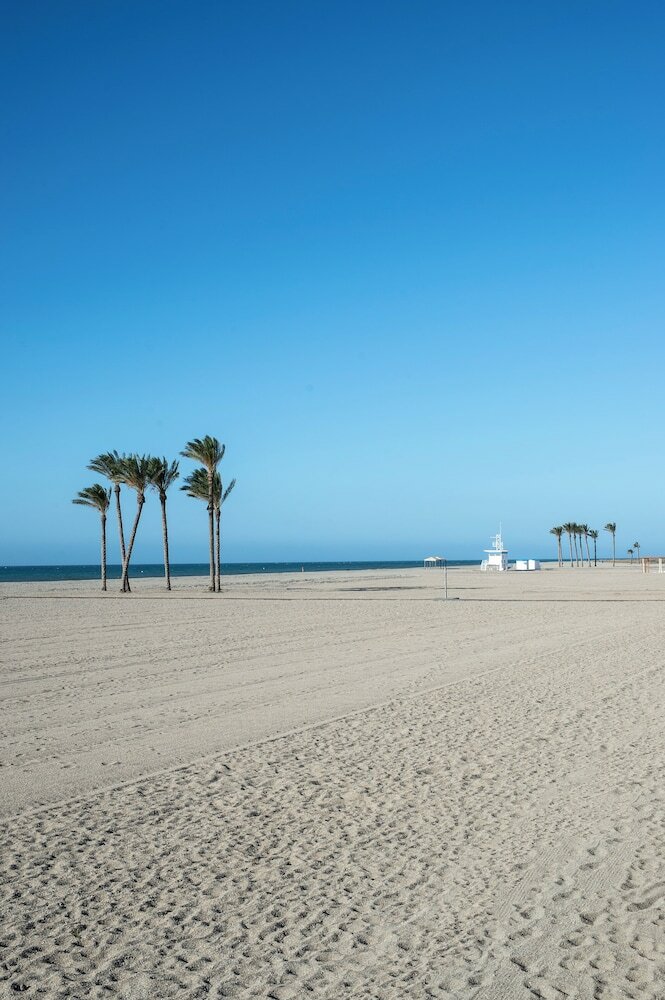 Фото Hotel Roquetas El Palmeral by Pierre & Vacances