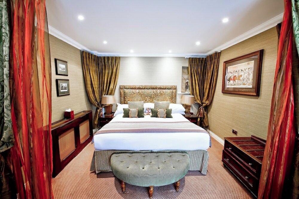 Фото Langley Castle Hotel