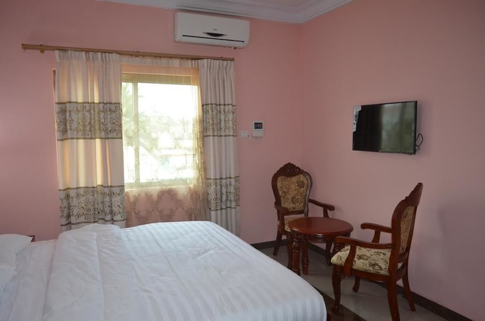 Фото Precious Guest lodge