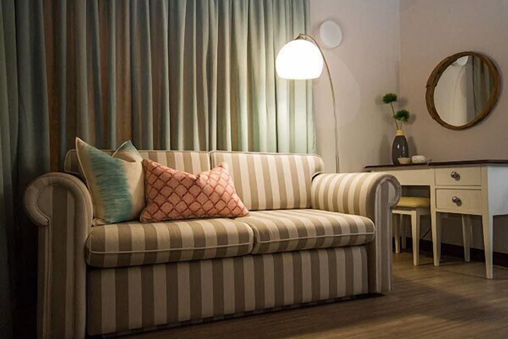 Фото Little Rock Guest House