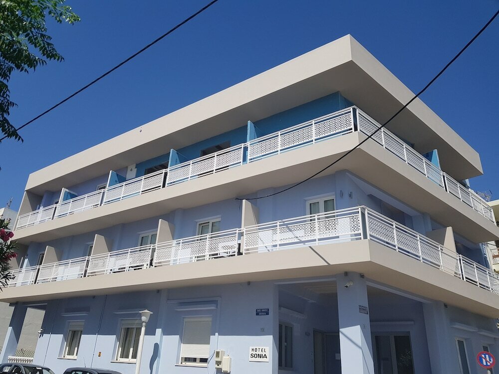 Фото отеля 2