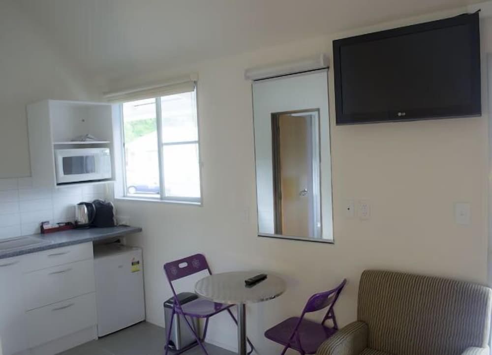 Фото 747 Motel Wellington