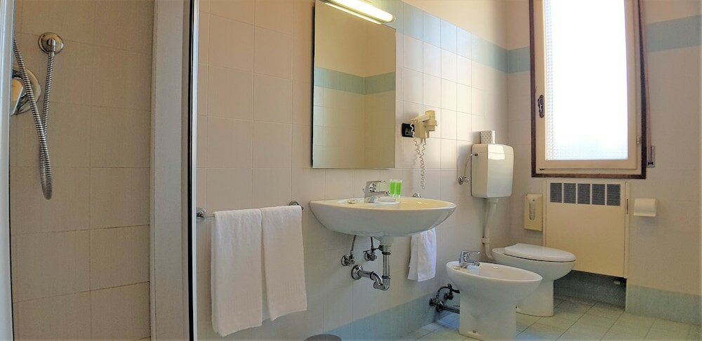 Фото Hotel Terme di Castel San Pietro