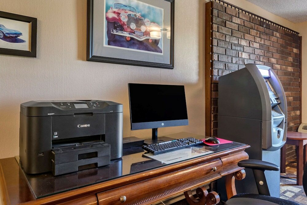 Фото Quality Inn Saint Ignace