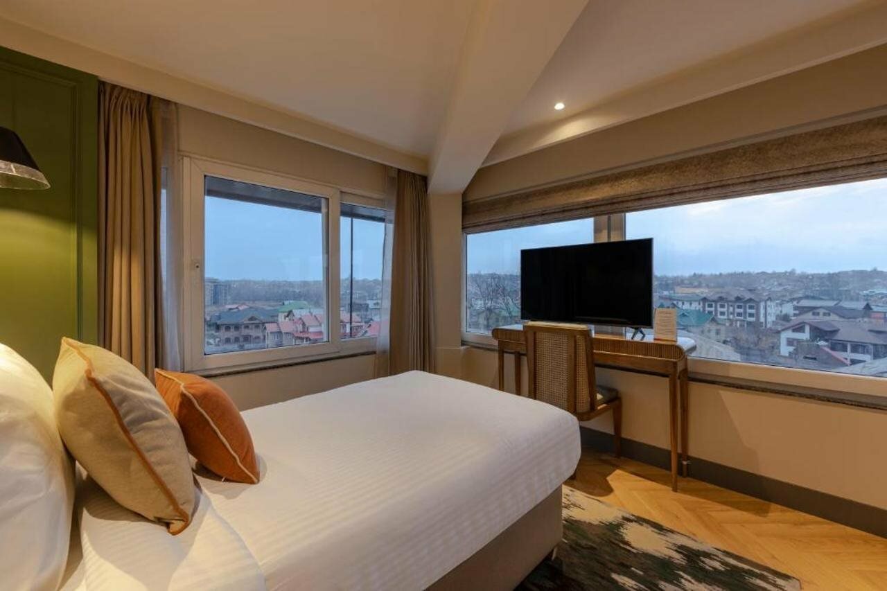Фото Sarovar Portico Srinagar
