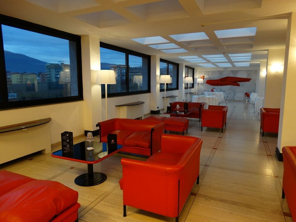 Фото Hotel De La Ville Avellino