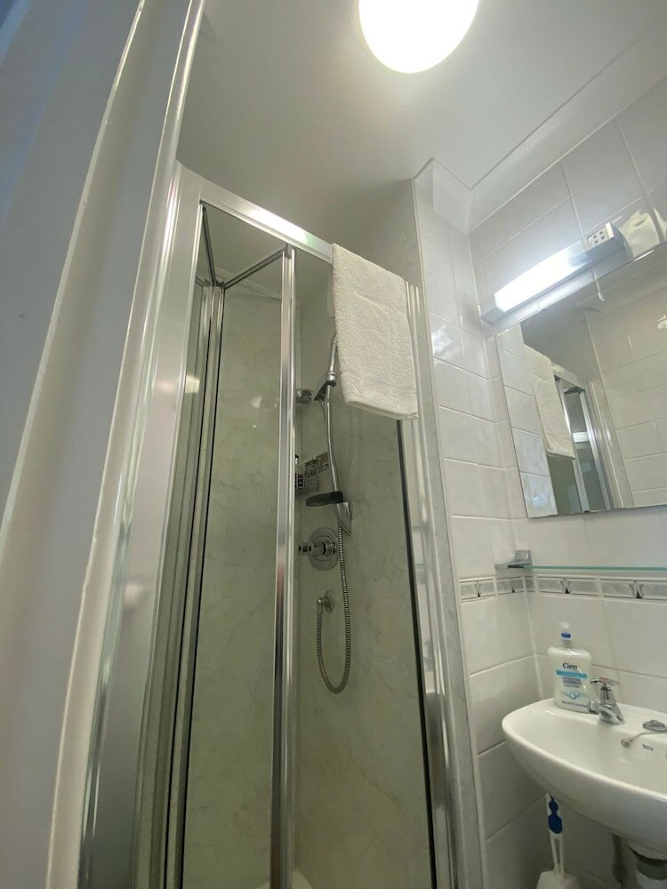 Фото Landguard Lodge